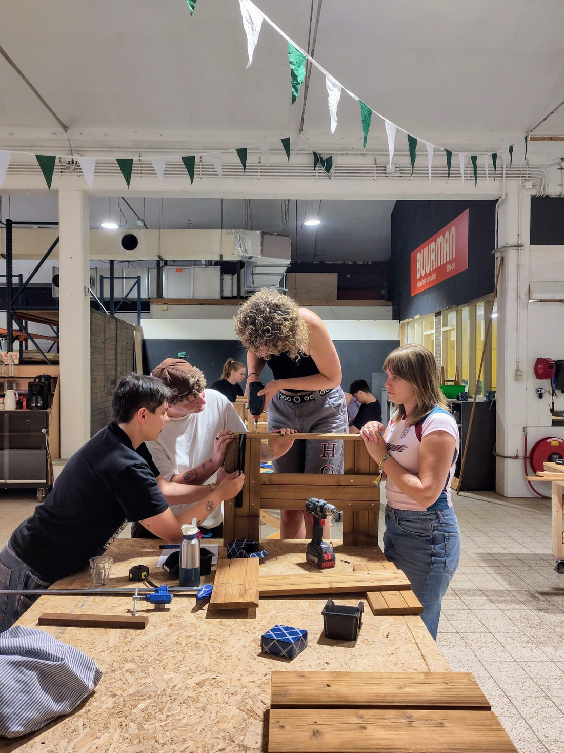 Leer hout bewerken bij Buurman Breda: workshops, cursussen en teambuildings